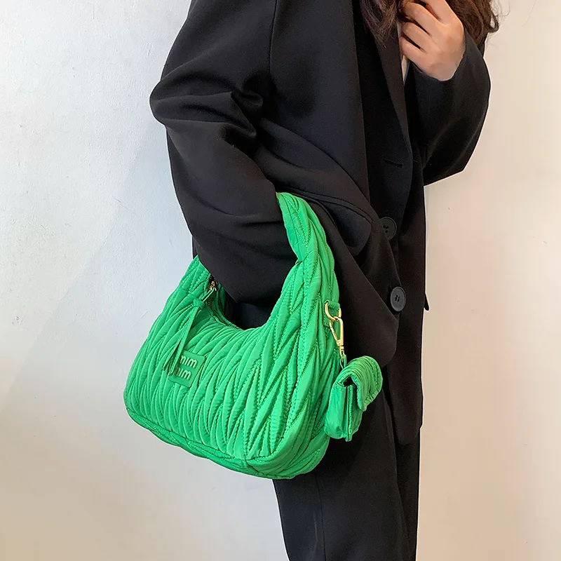 

Stylish Wrinkle Handbag - Stitched Linen Tote with Metal Accents, Versatile Mother-Daughter Set, Lightweight & Durable Daily Bag