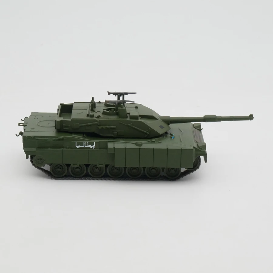 Fabbri 1:72 Scale Plastics C1 Ariete Italian Modern Main Tank Model Militarized Combat Track Type Classic Adult Gifts Display