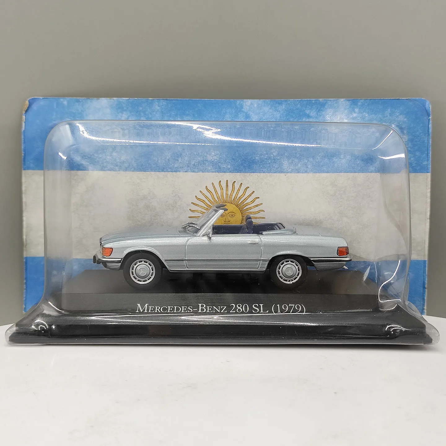 modele-de-voiture-en-alliage-diecast-ixo-a-l'echelle-1-43-280-sl-1979