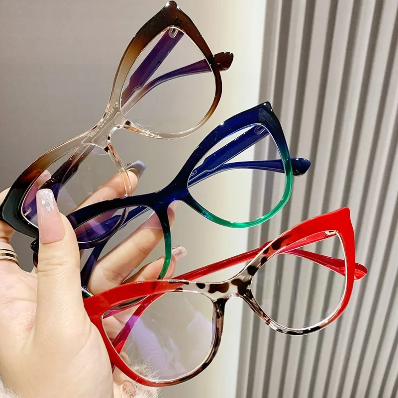 

2024 New Women's Anti Blue Light Glasses Cat Eye Flat Mirror Irregular Gradient Color Personalized Eyeglass Frame