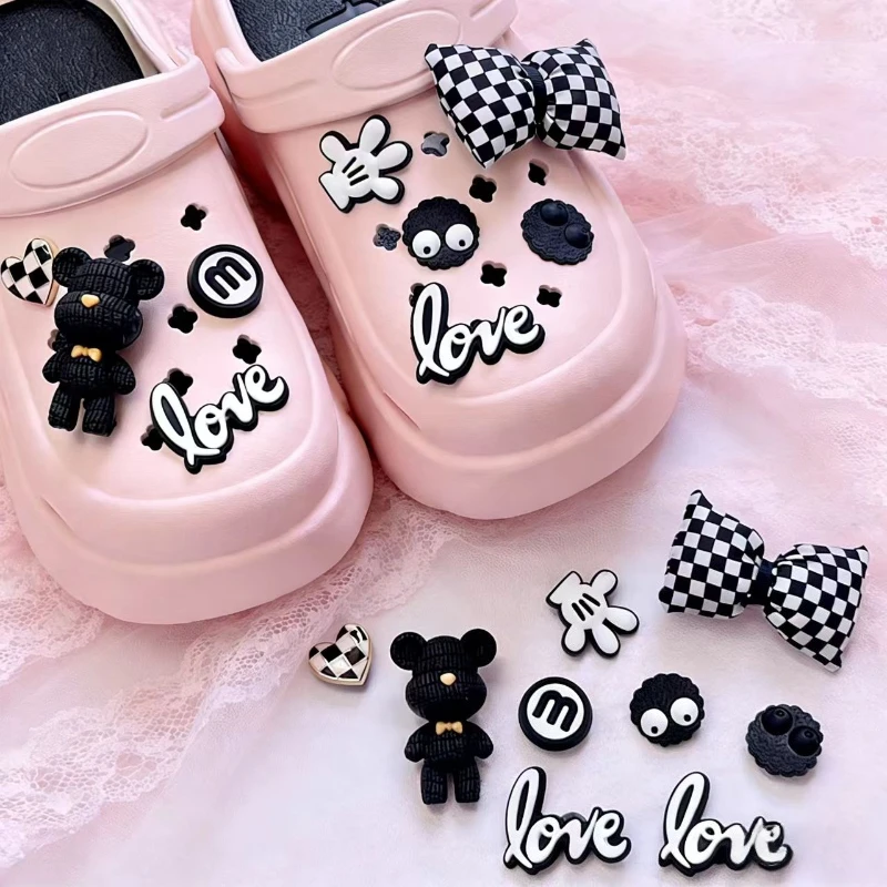 Hot Sales 9PCS Shoe Charm Pins DIY Summer Little Bear Bow Handicrafts Shoe Decoration Buckle Charms Hole Shoes Accessories