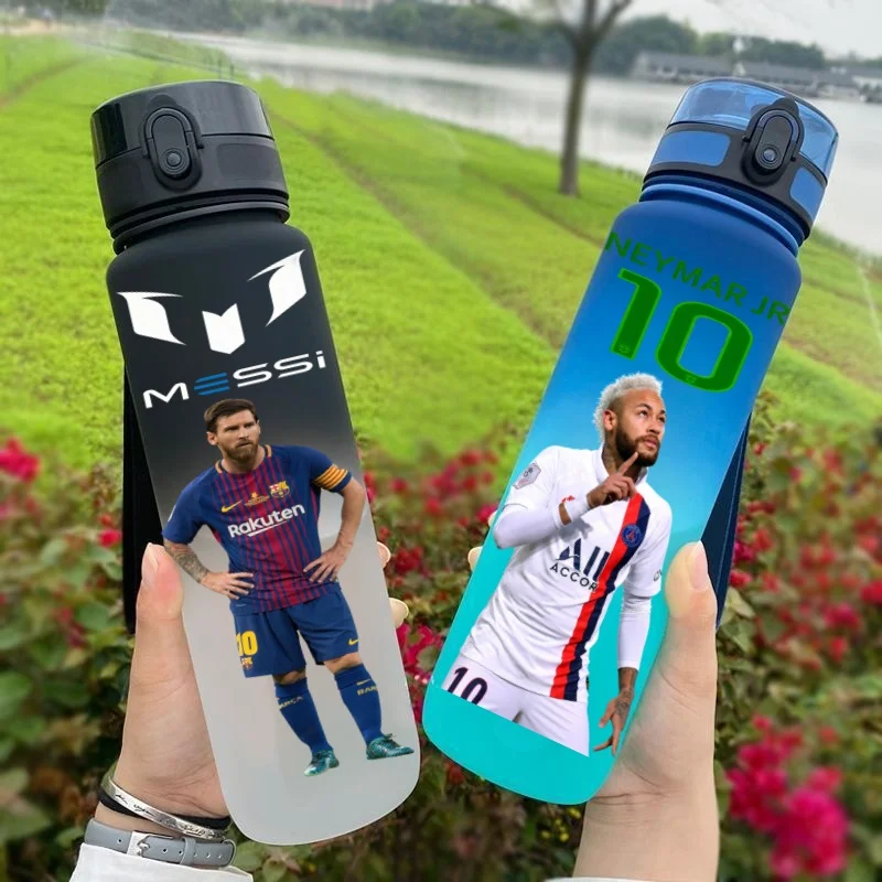 New 650ml Football Star Straw Cup Messi Neymar Portable Outdoor Large-capacity Sports Flip-top Anti-drip Drinking Water Bottle