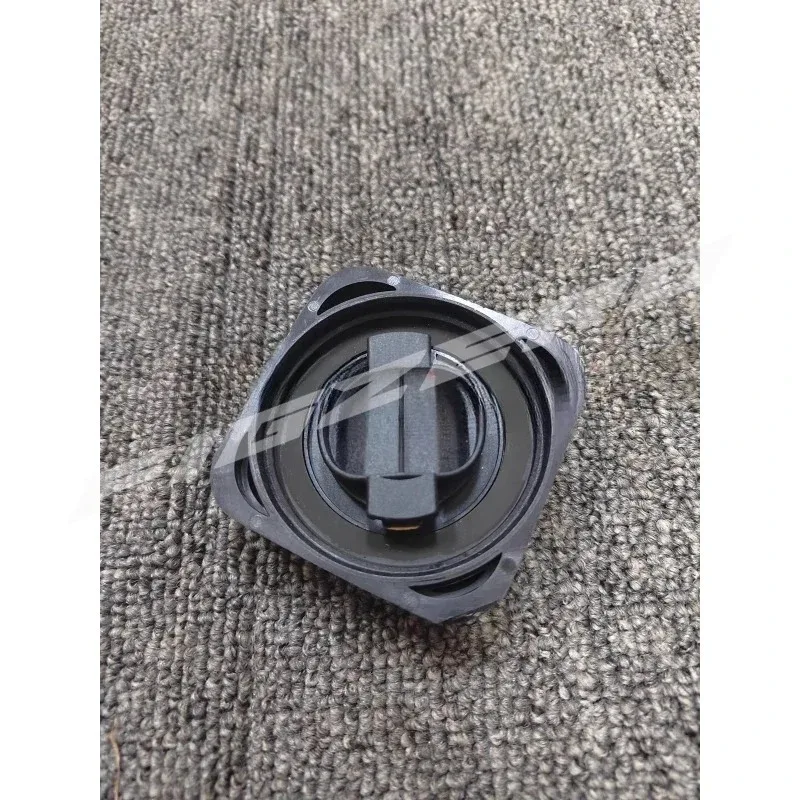China Brand New Genuine Figzero Oil Filler Caps for BMW 3 7 Series E39 E87 E46 E90 E60 E65 E66 E83 318I 320I 730 3