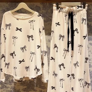 Set weiblicher Schlafzimmerpyjama, Spitzenbettwäsche (mit Etiketten) 8 Hauptverkaufs -Pyjama für ältere Frau - №5