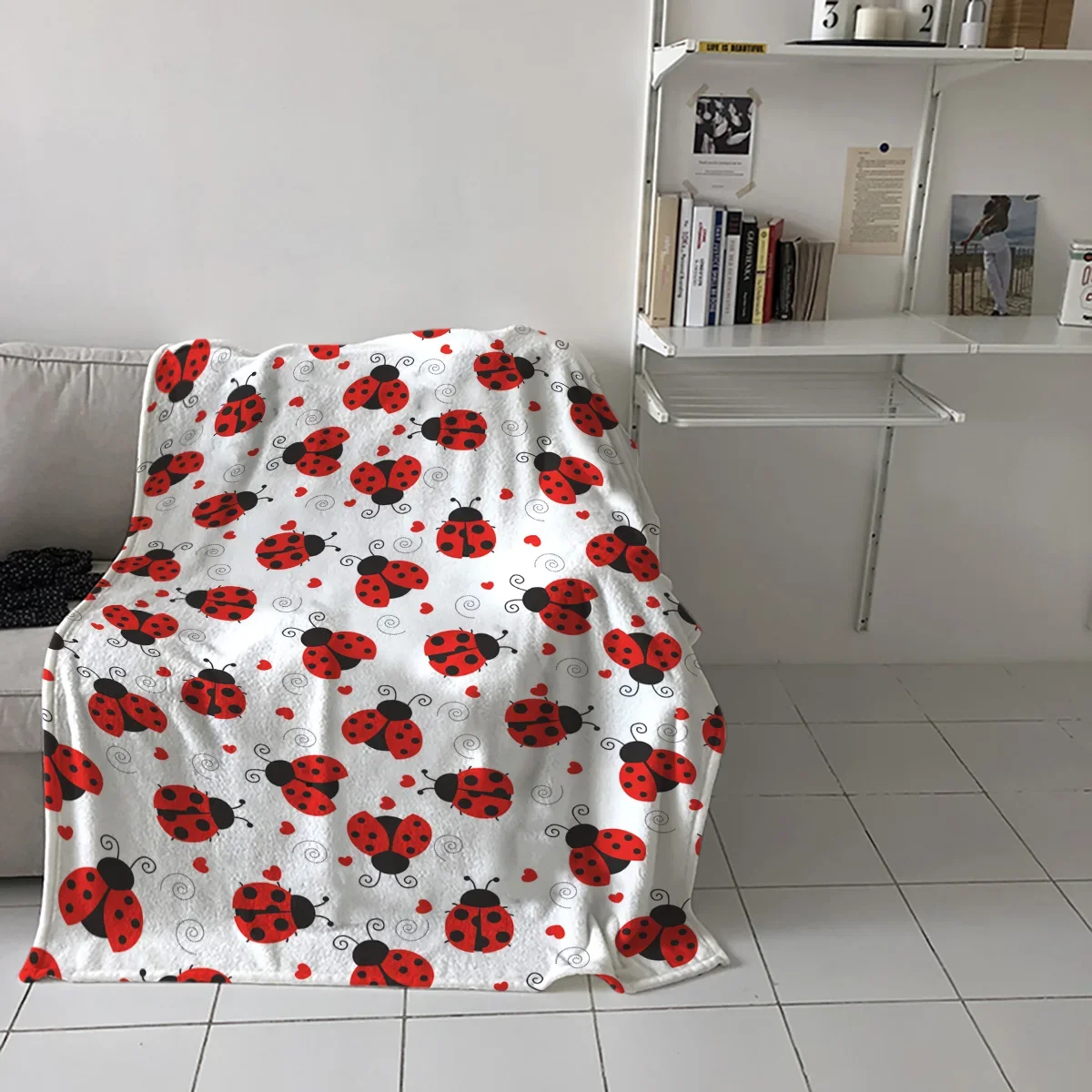 Fleece Throw Bed Blanket Lightweight Super Soft Cozy Red Ladybug White Background Blanket Gift for Adults Kids