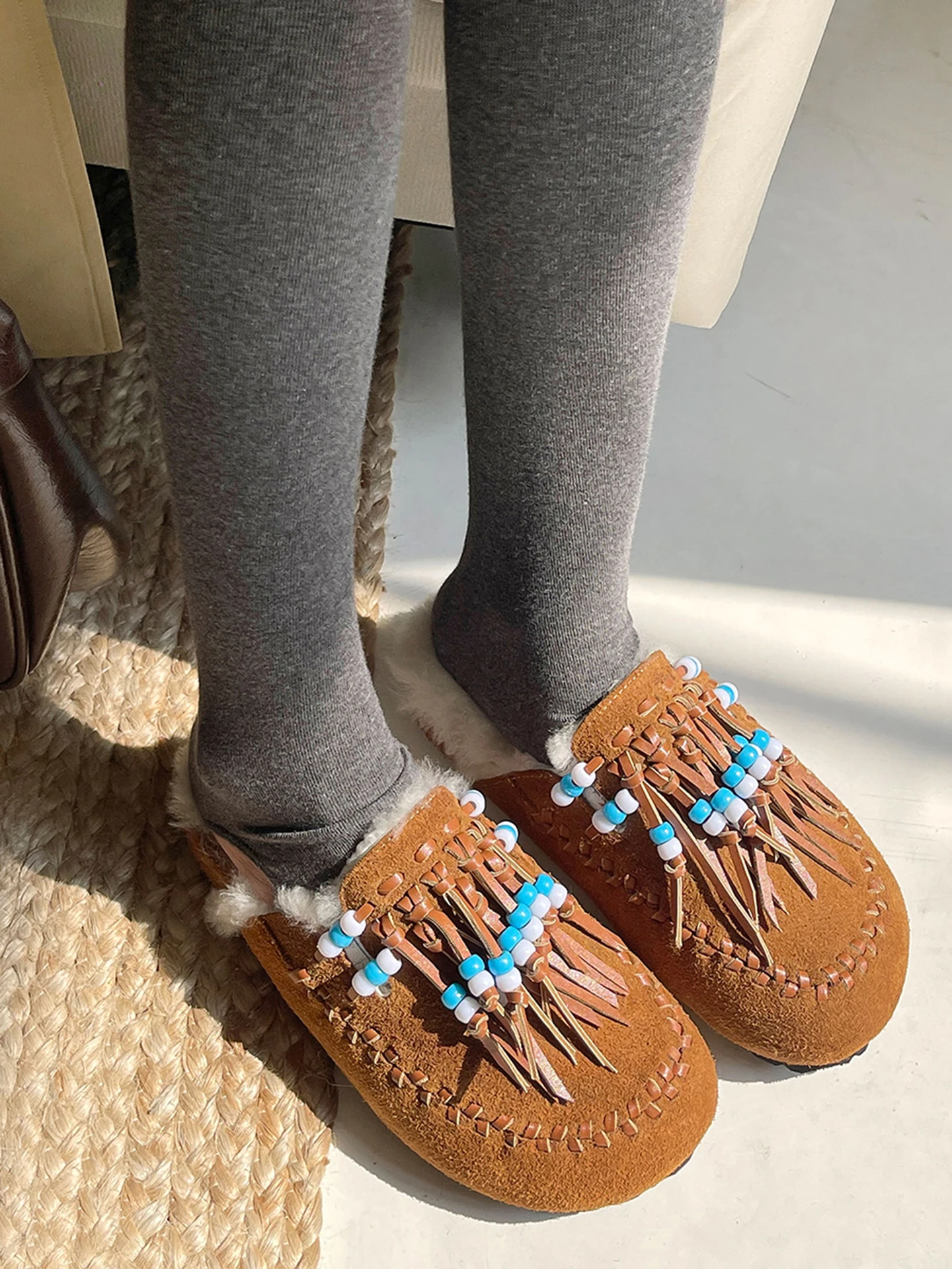 

Модные ретро-тапочки с кисточками, женские, на флисовой подкладке, полностью закрытые, из натуральной кожи