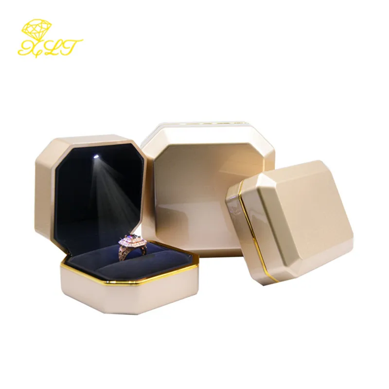 High-End achteckige Farbe Schmucks cha tulle LED Licht Ring Box kreative Ring Halskette Verpackung Geschenk box personal isierte Box für Ring