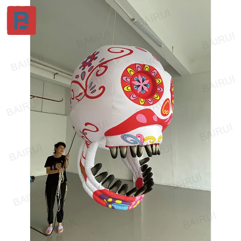 

Inflatable mantis puppets, animal air models, with blowers, are decorative props for outdoor large-scale event parades