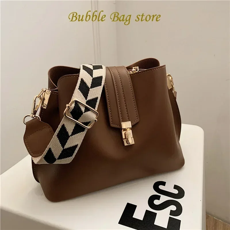 

2023 Vintage Simple Small PU Leather Bucket Crossbody Bag for Women 2023 Designer Fashion Lady Luxury Black Shoulder Handbag