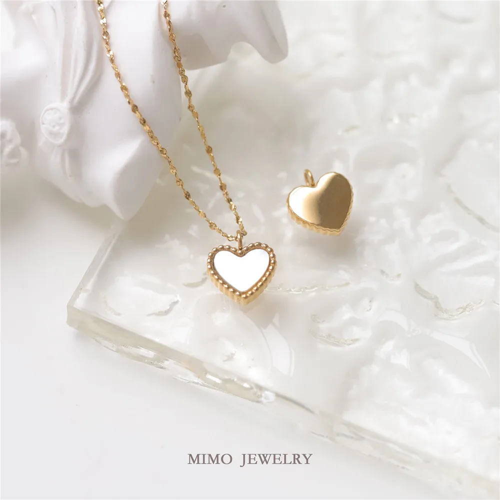 Color titanium steel gold-plated cake lace edge white butterfly shell love pendant clavicle chain DIY accessories M-182