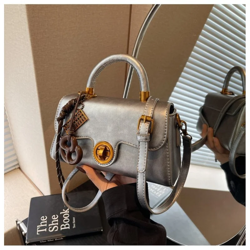 

Designer Leather Crossbody Bag For Women Elegant Shoulder Purse Ladies Fashion Handbag With Gold Hardware