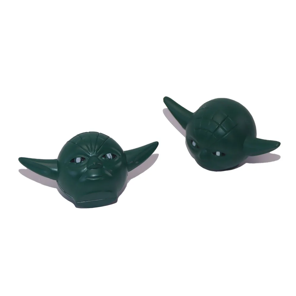 Green Yoda 3 layer zinc alloy forage grinder, portable smoking accessories, Halloween Christmas gift