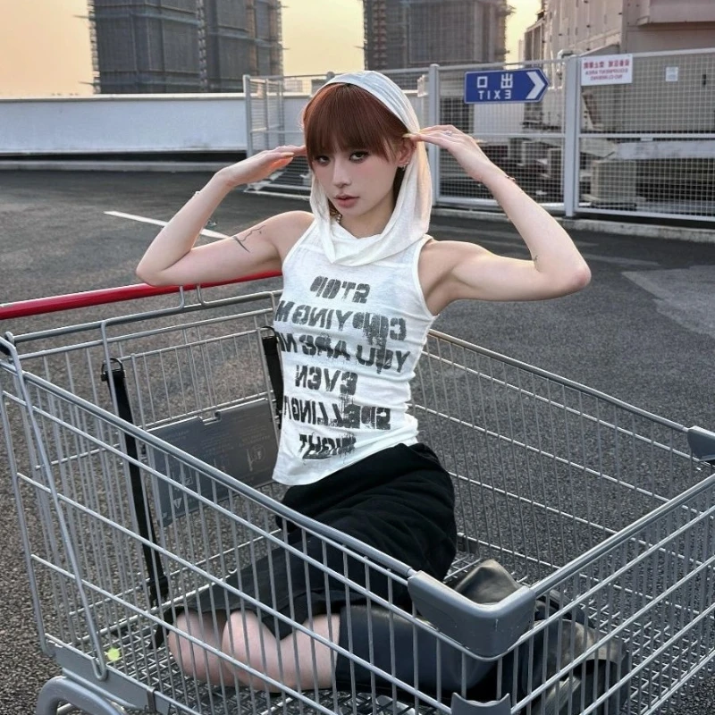 

Y2k американская винтажная футболка без рукавов с капюшоном в стиле панк, женские сексуальные топы, тонкие японские буквенные принты, субкультура, осень 2023 г.