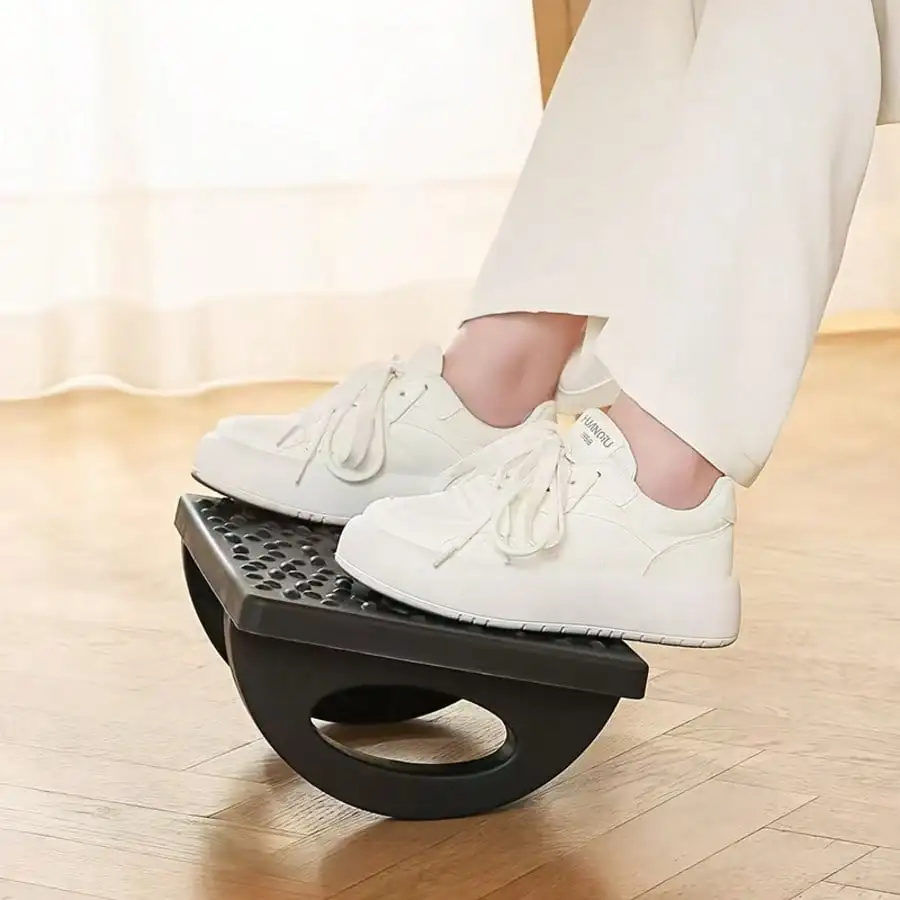Under-Desk Footrest, Oversized Office Footrest, Rocking Chair-Style Nursing Stool, Rocking Chair Balance Board, Ergonomic Design, Supports Posture, Suitable for Office, Home, and Camping 32.5*25*13cm