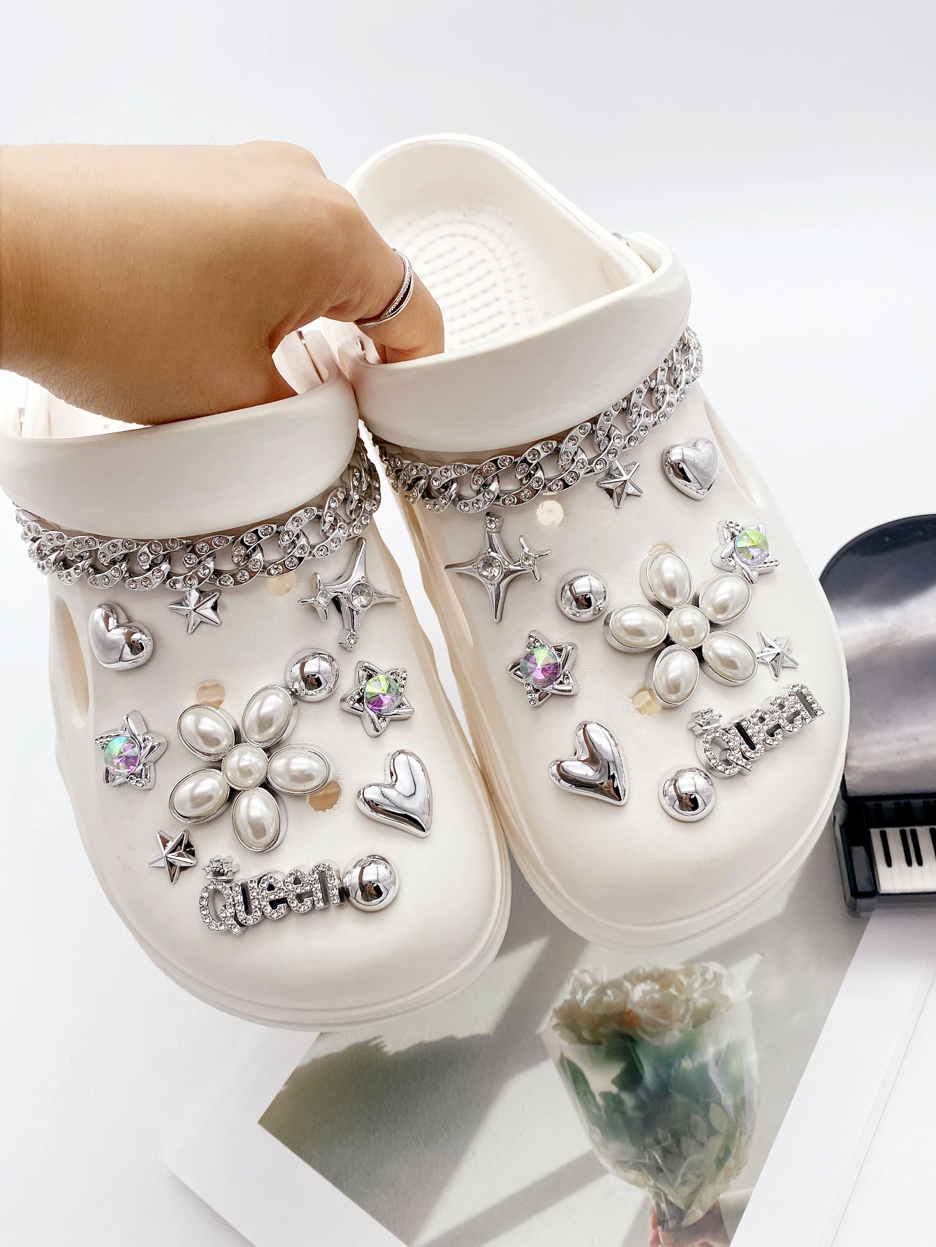 24 silver flower, heart, Queen, five-pointed star, diamond chain DIY decorations, suitable for women's sandals, slippers, shoes