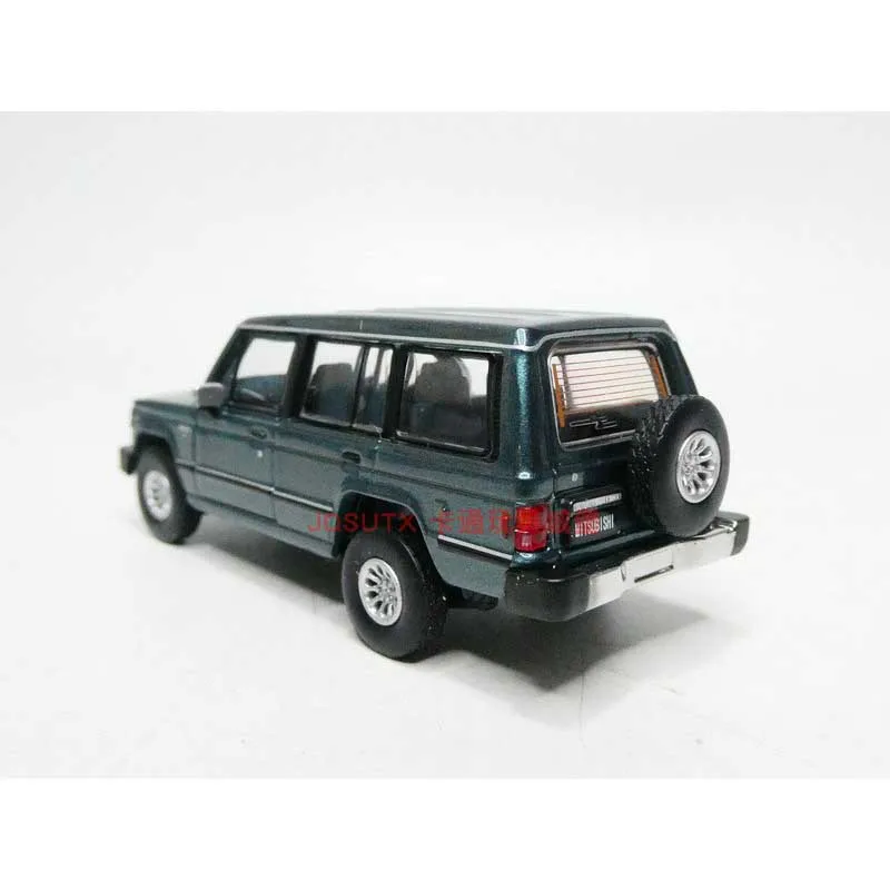 BM Diecast 1:64 Pajero MK1 Off-road Vehicle Alloy Car Model Green Adult Classic Collection Display Ornament Boy Toy