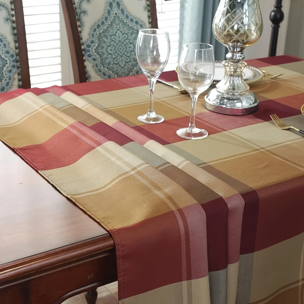 One rectangular tablecloth with a checkered pattern, suitable for outdoor use. The size is 51X51 inches.zyc