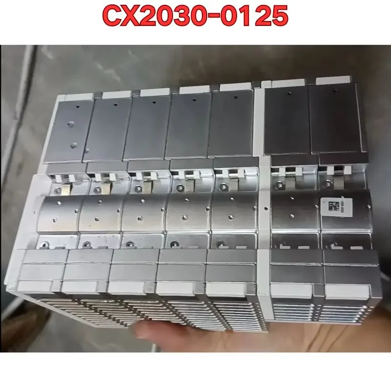 El módulo de control PLC de segunda mano CX2030-0125 es un prueba de función normal
