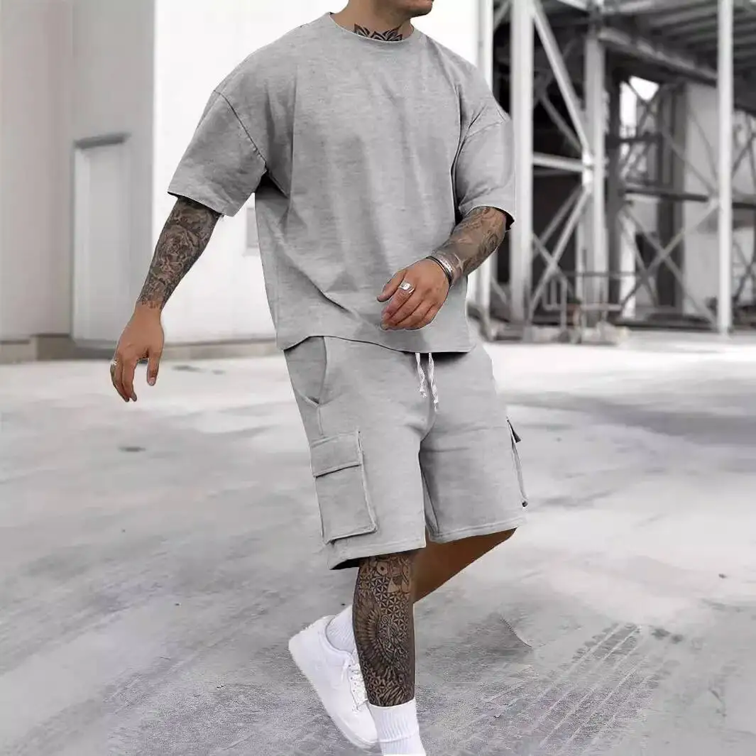 

New Summer Style Fashion T-Shirt Utility Shorts Solid Color Set, A Casual And Sporty Men's Suit
