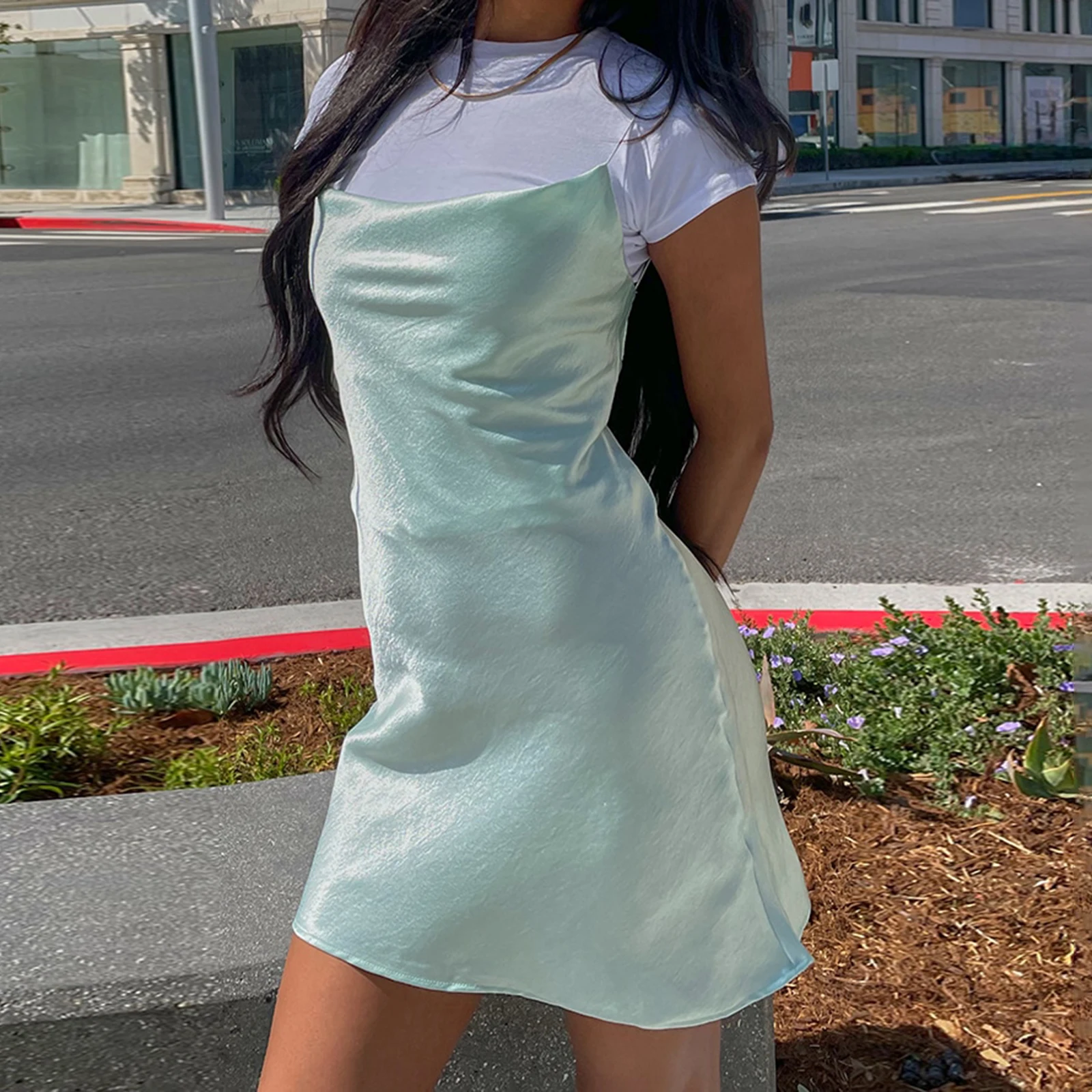 Minivestido Sexy para mujer, vestido camisola sin espalda sin mangas de Color sólido Premium, vestido de fiesta con tirantes finos a la moda de verano