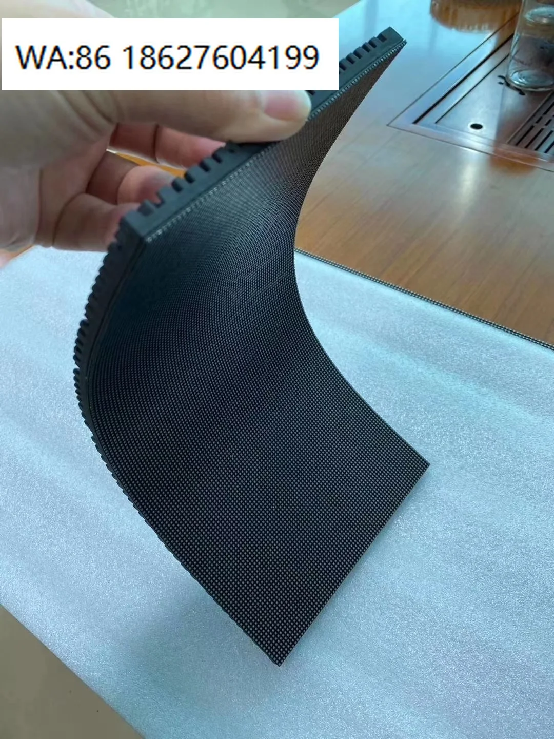 P3 Curved LED Video Wall Flexible Soft Module IP43 16:9 Mall Display Screen 3Y Warranty
