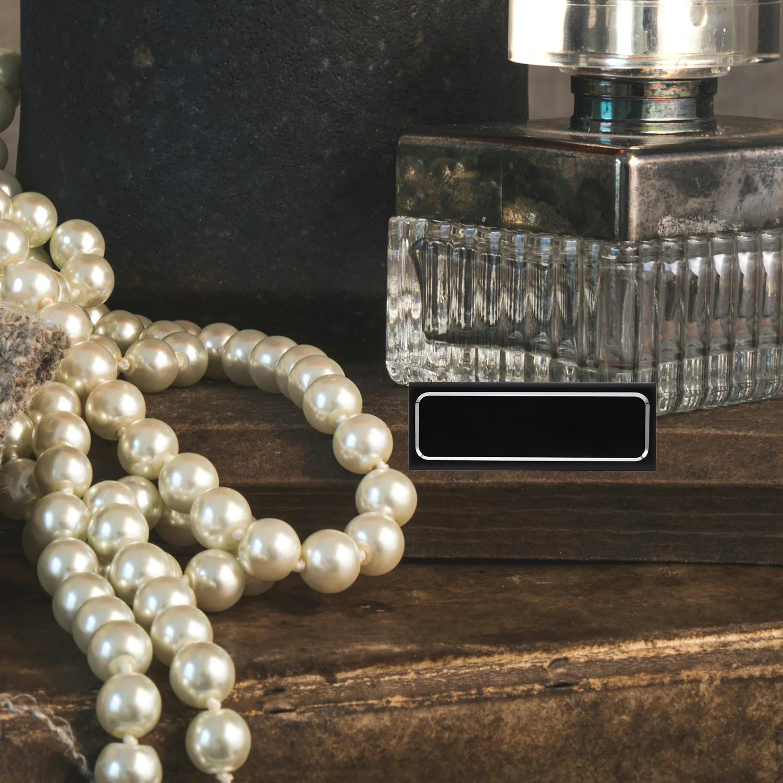 

Price Display Card Easy to Use Retail Price Label Enhances Store Image Attracts Customers for Beauty Glasses Jewelry Wine Hotels