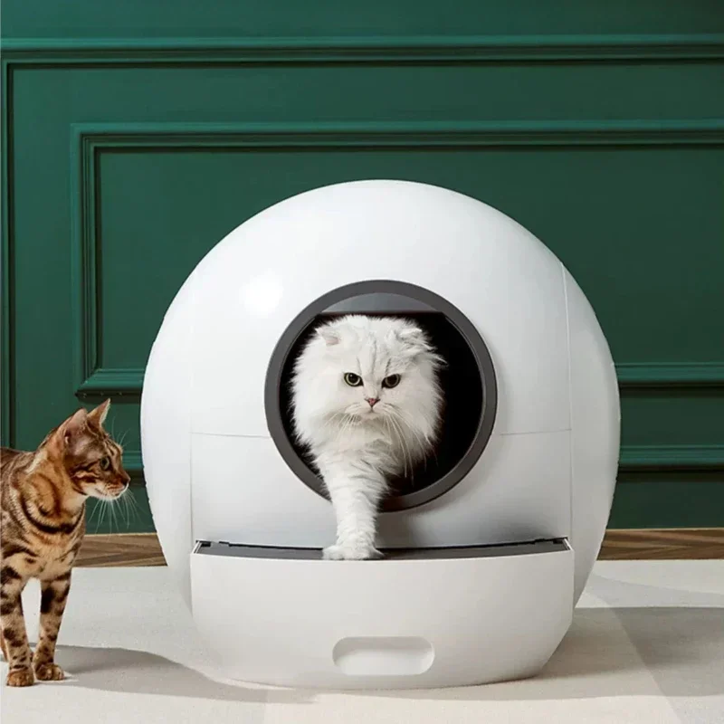 Fully enclosed self-cleaning cat litter box Large splash-proof cat toilet Smart cat litter box can be connected to APP