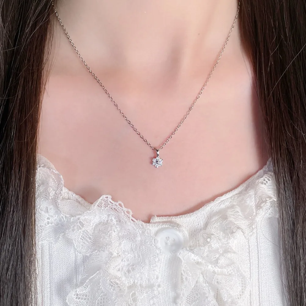 Korean Sparkling 925 Sterling Silver Six Point Star Zircon Snowflake Pendant Necklace for Women Exquisite Allergy Neck Jewelry