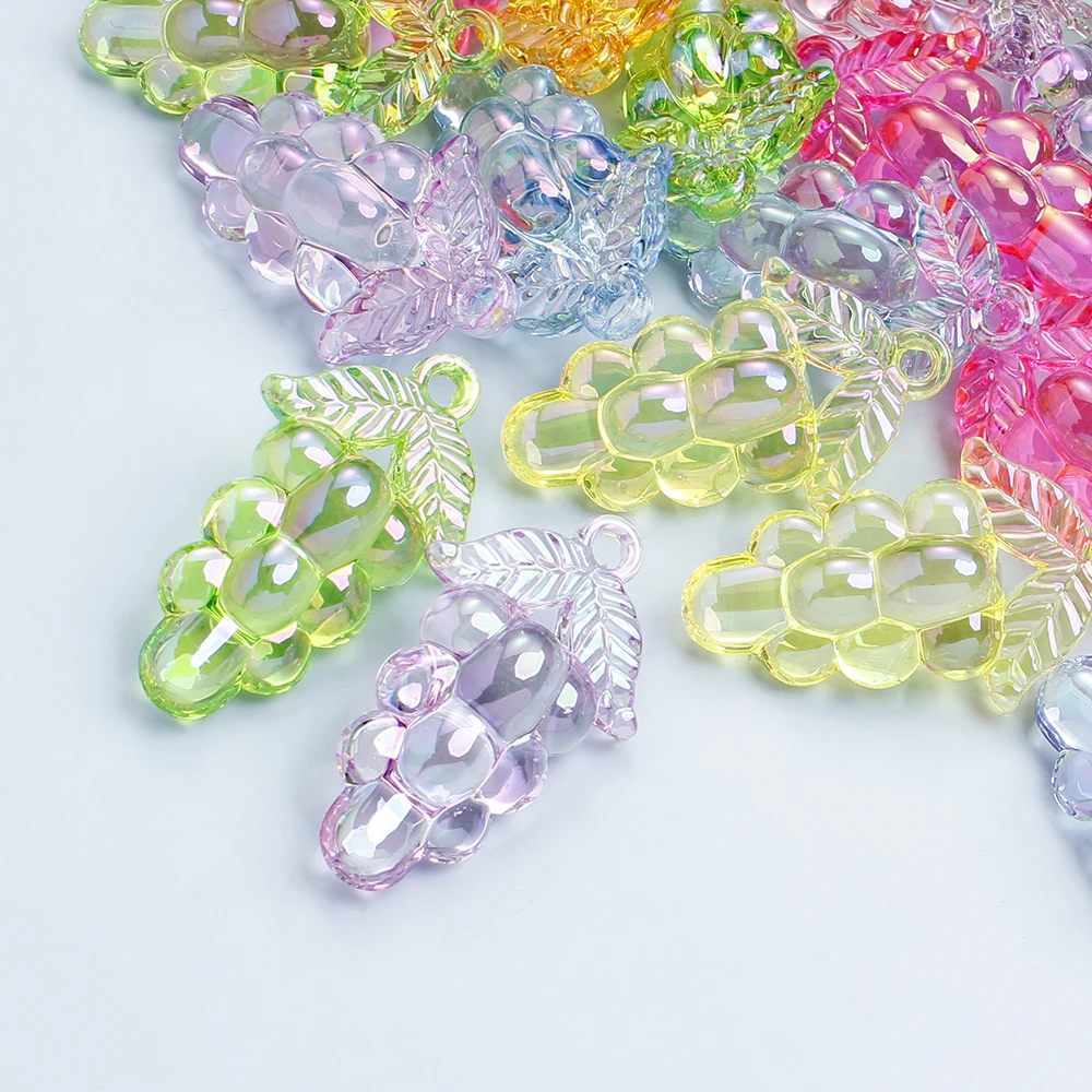 5 Stück 45x26mm Gemischte Farben Transparente Farbverlauf-Acryl-Traubenanhänger Niedliche Fruchtanhänger für DIY-Schmuckherstellung Bastelzubehör – Detail 5