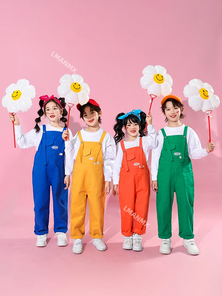 زي أداء الدوبامين الملون للأطفال في اليوم الوطني