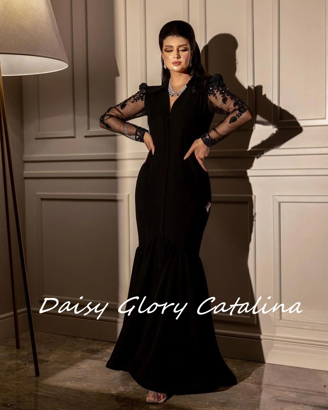 

Black Luxury Evening Dresses Long Sleeves Mermaid Kuwait Fashion Design Backless V Neck For Prom Formal Occasion Party Dresses