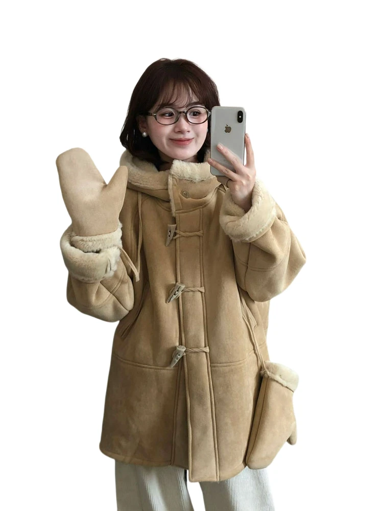 A new thickened eco-friendly fur hooded coat for women in winter 2025 with gloves