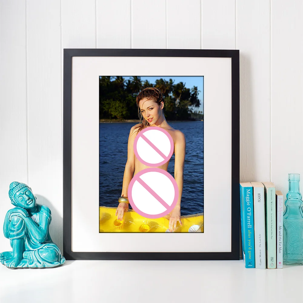 The Woman Playing in the Water Poster Canvas Cloth Fabric Print Painting for Home Decor Wall Art Picture Bedroom Decoration