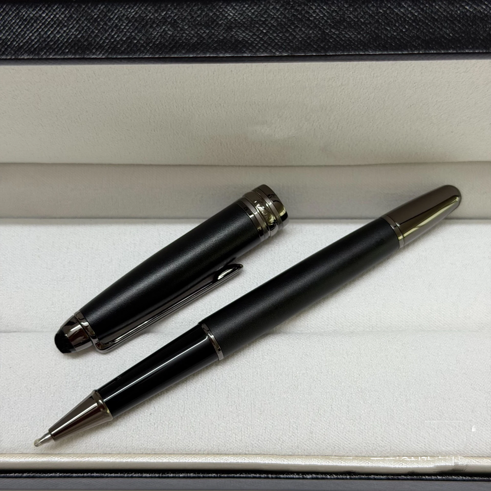 

Luxury163 Metal Ultra Black Clip Business Office Supplies Gift