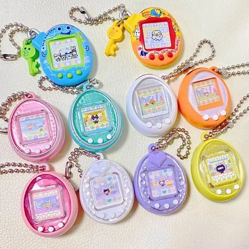 Bandai Tamagotchi การทําสําเนา Charm Twisted Egg เครื่องจี้สัตว์เลี้ยงอิเล็กทรอนิกส์คลาสสิกความทรงจําในวัยเด็กเกมของเล่นของขวัญ