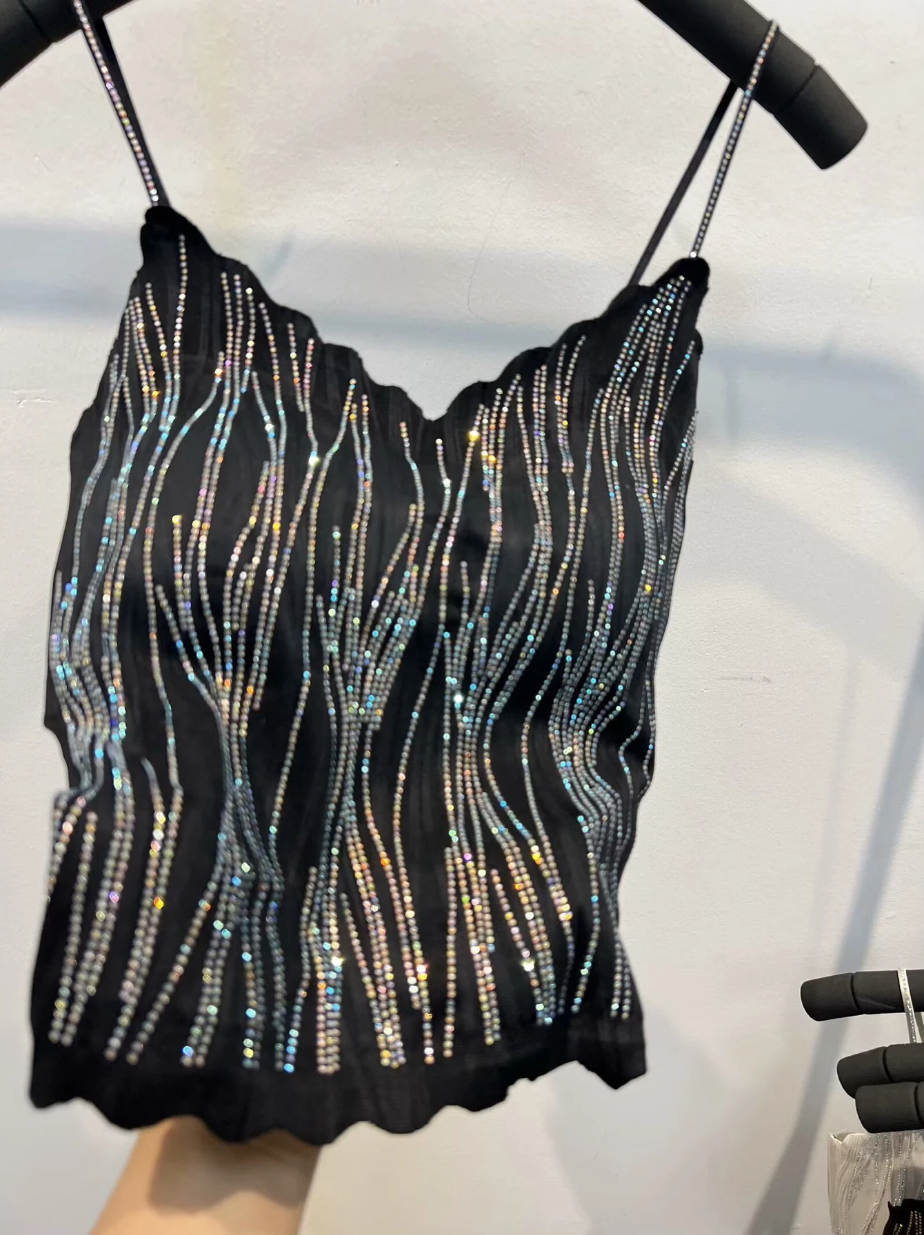 New Women's Diamond-Encrusted Strapless Vest Integrated Base Layer Top with Built-In Pads Street Style Design Short Sleeve