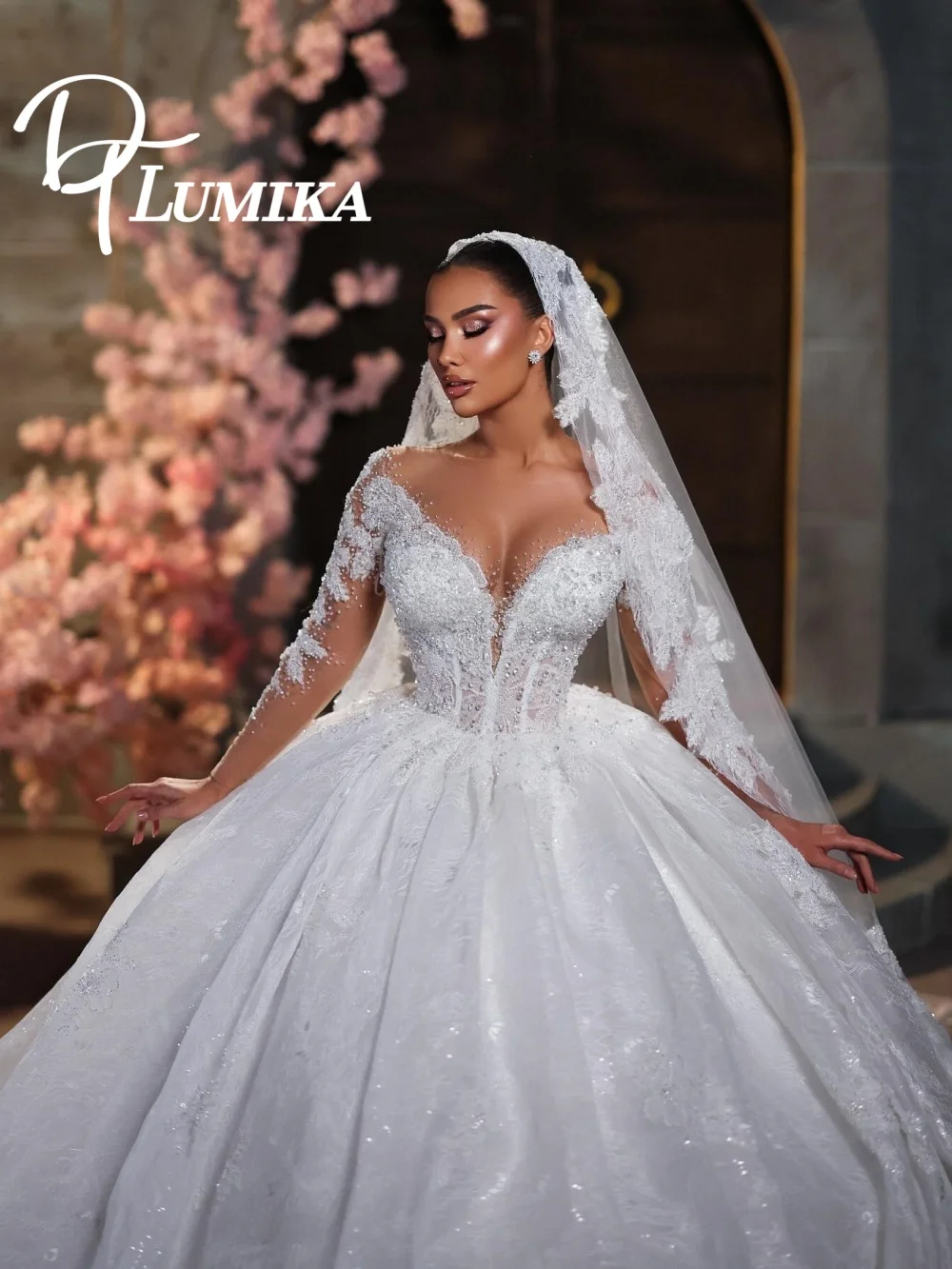 

Dreamy Long Sleeve Lace Ball Gown Wedding Dress 2026 Solemn Glitter Tulle Bridal Dress Fashion V Bridal Gown Vestidos De Novia