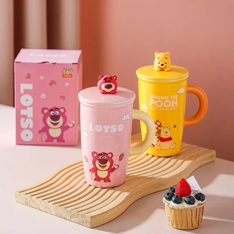 Nova disney lotso ponto pooh impresso caneca de cerâmica outono grande capacidade alto valor dos desenhos animados copo água do agregado familiar com tampa atacado