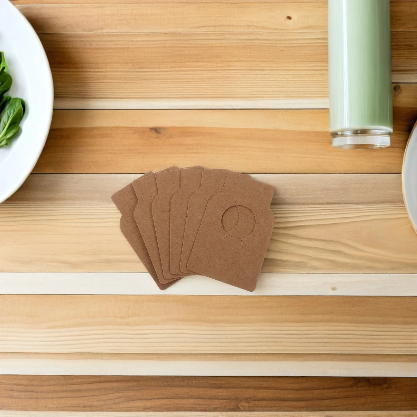 

50Pcs Red Wine Labels Blank Kraft Paper Tags for Wine Bottle Neck Hangers Vintage Identification Organizer