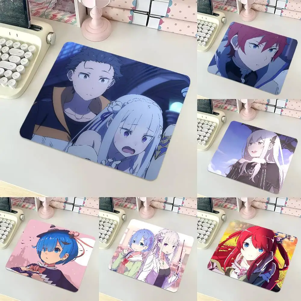 Anime Re Zero-Starting Life In Another World Small LockEdge Mouse Pad For Gamers Computer Desk Pad Rectangular Anti-slip Rubber