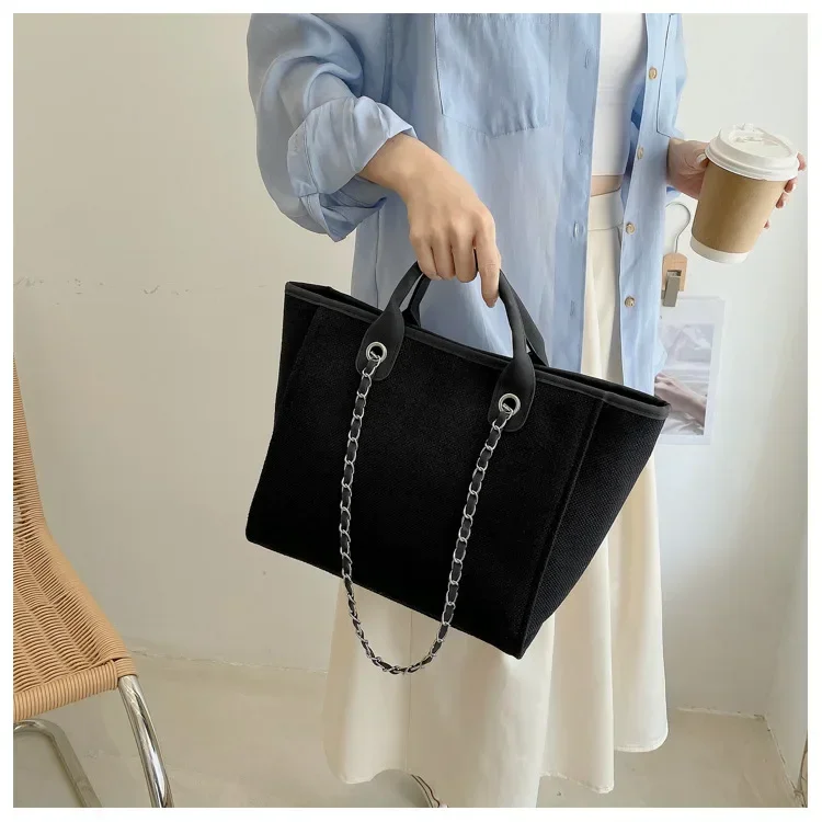 Women\'s Bag 2023 New Canvas Tote Bag Bucket Bag Fashion Large Capacity Handheld Chain Shoulder Bag Female Travel Shopping Totes