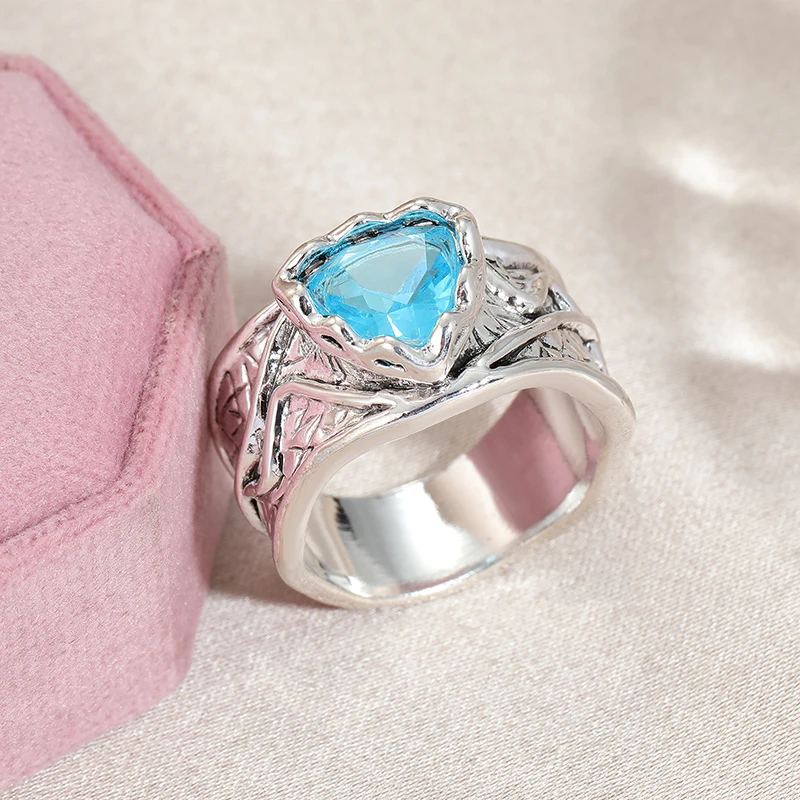 Unisex Silver-Plated Boho Ring with Vintage Flair - Cool Blue Gemstone Inlay, Perfect for Daily Wear