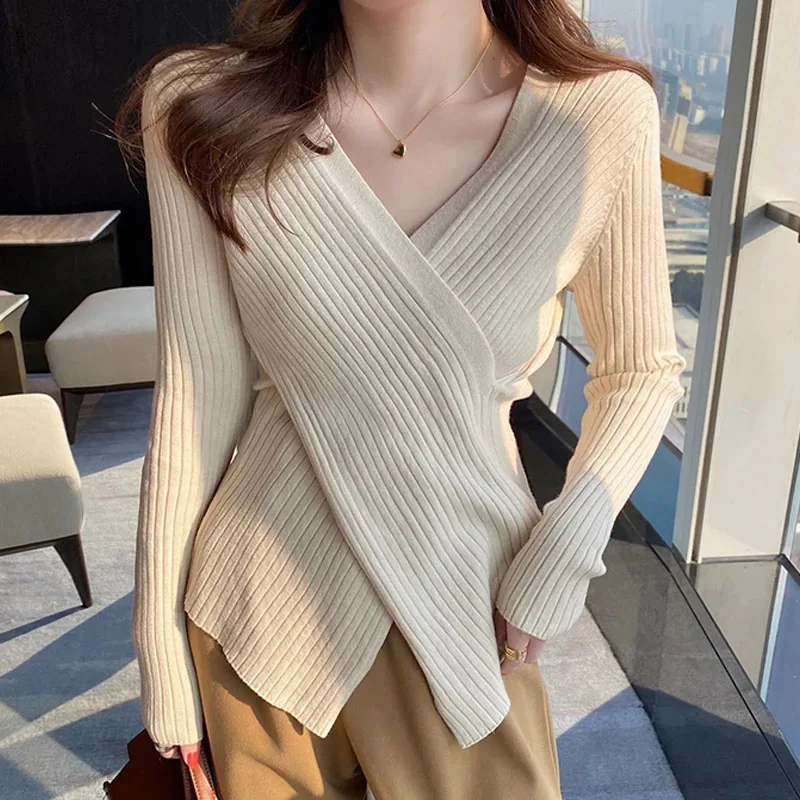 Swetry Moda Dopasowany Sweter z Dekoltem w Serek Damski Sweter Dzianinowy Czarny Sweter z Długim Rękawem Sweter Damski Bluzki Dzianiny Q1118