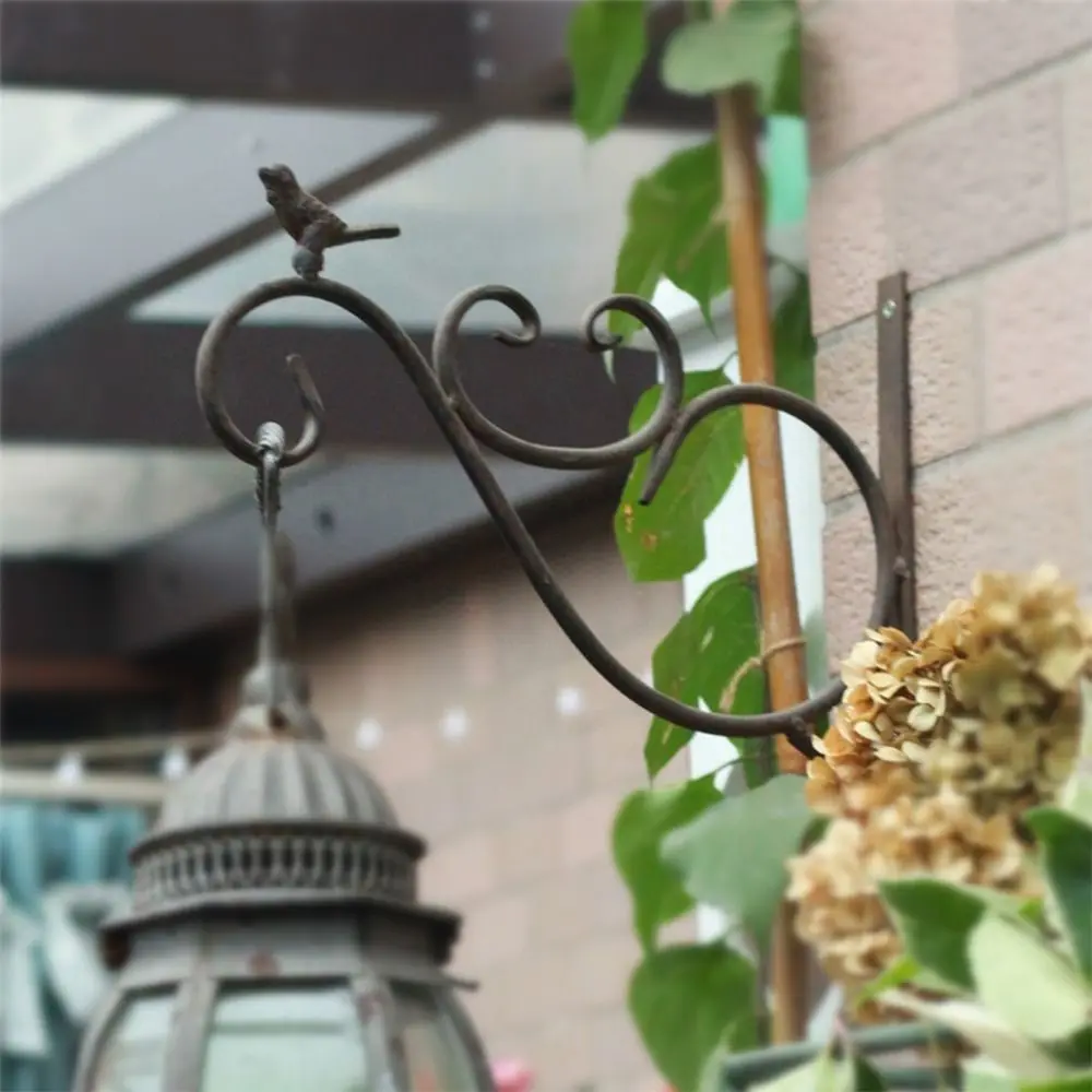 Iron Hanging Flower Basket Brackets Butterfly Bird Pattern Black Rusty Garden Plant Hanger Hook Wall Decor Home Decoration