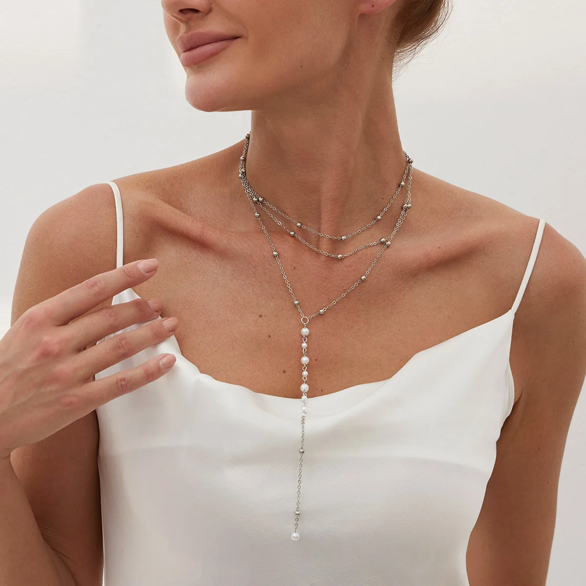 Accessories, stylish and simple fringed pearl beaded collarbone chain, multi-layer temperament copper bead chain Y-shaped neckla