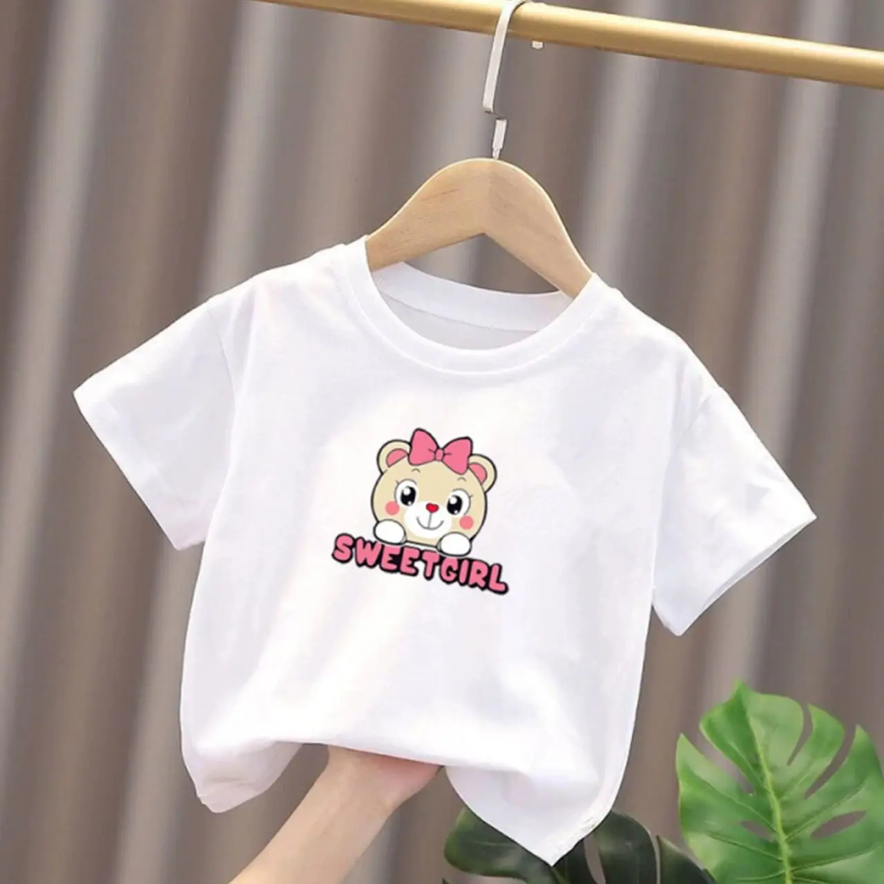 Summer baby short-sleeved Western shirt new tops for children large, medium and small T-shirts for elementary school students an