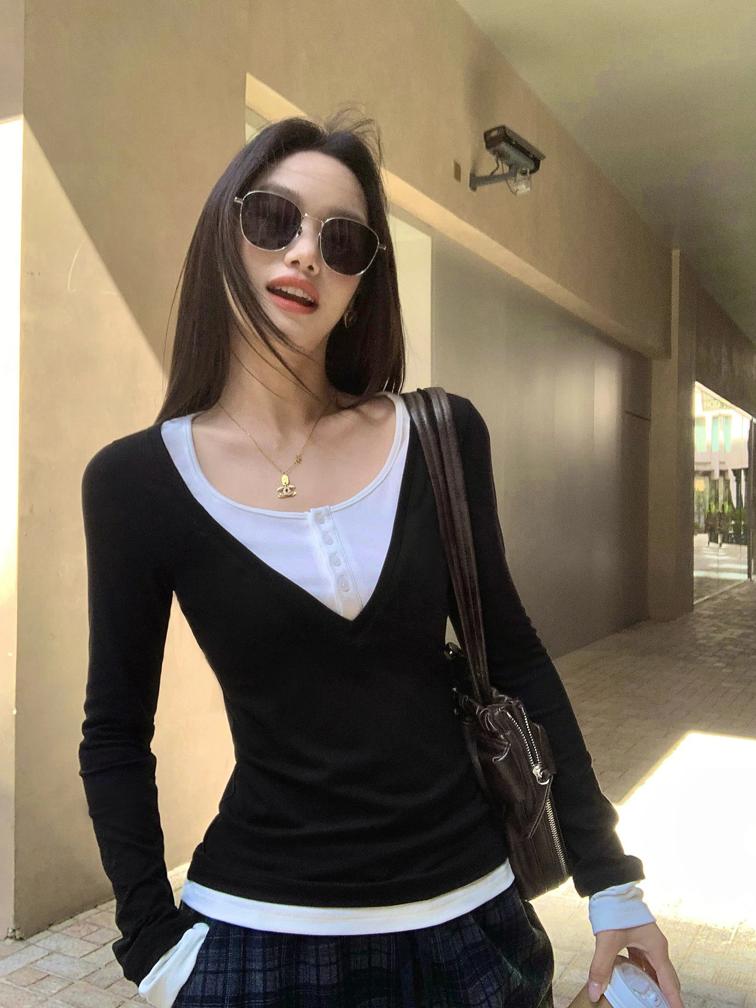 

Pusumede High-End V-Ne Long Sve Knitted Top Women's Design Sensation Color Blo Slimming Base Layer Top Casual Sle