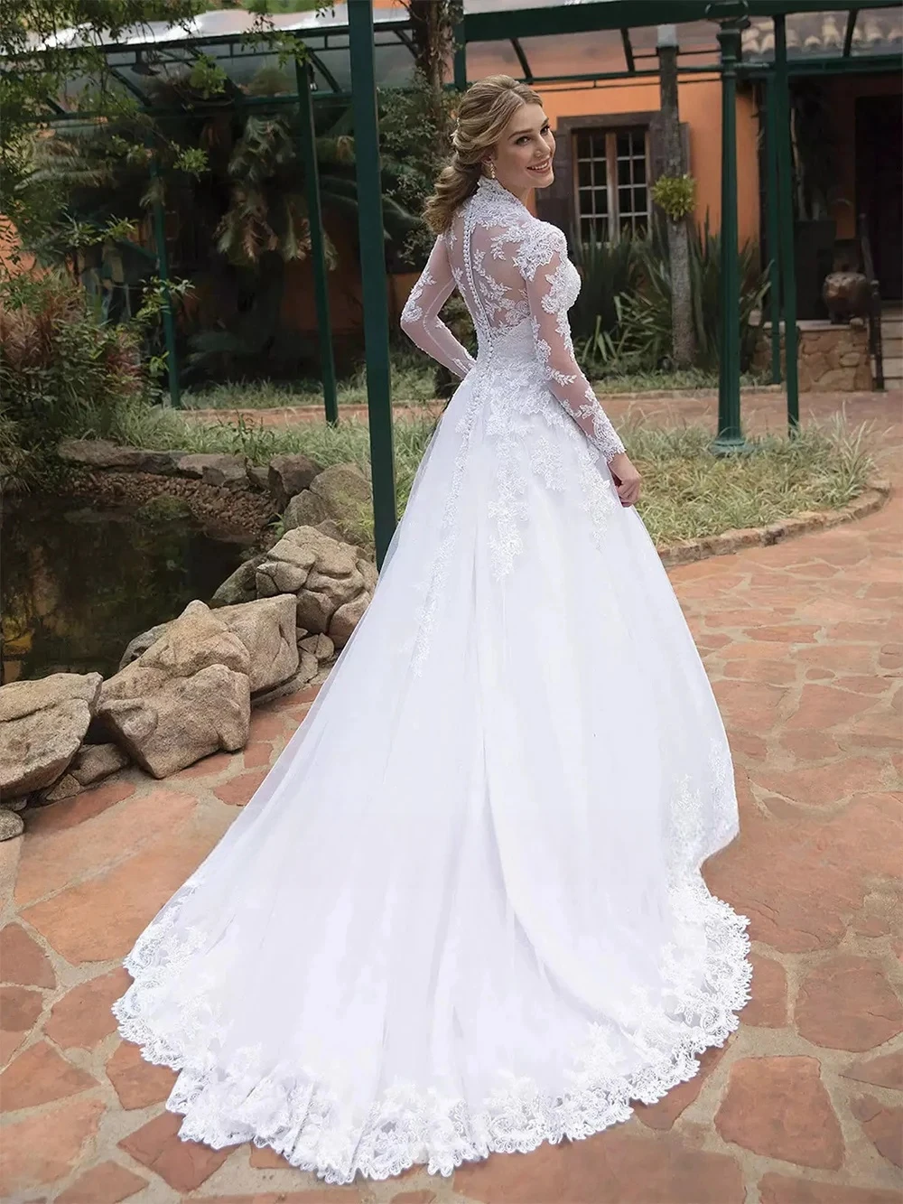 Customized Vestido De Noiva Long Sleeves Illlusion Back Vestidos De Novia Sweetheart Sweep Train HIGH Neck Wedding Dress