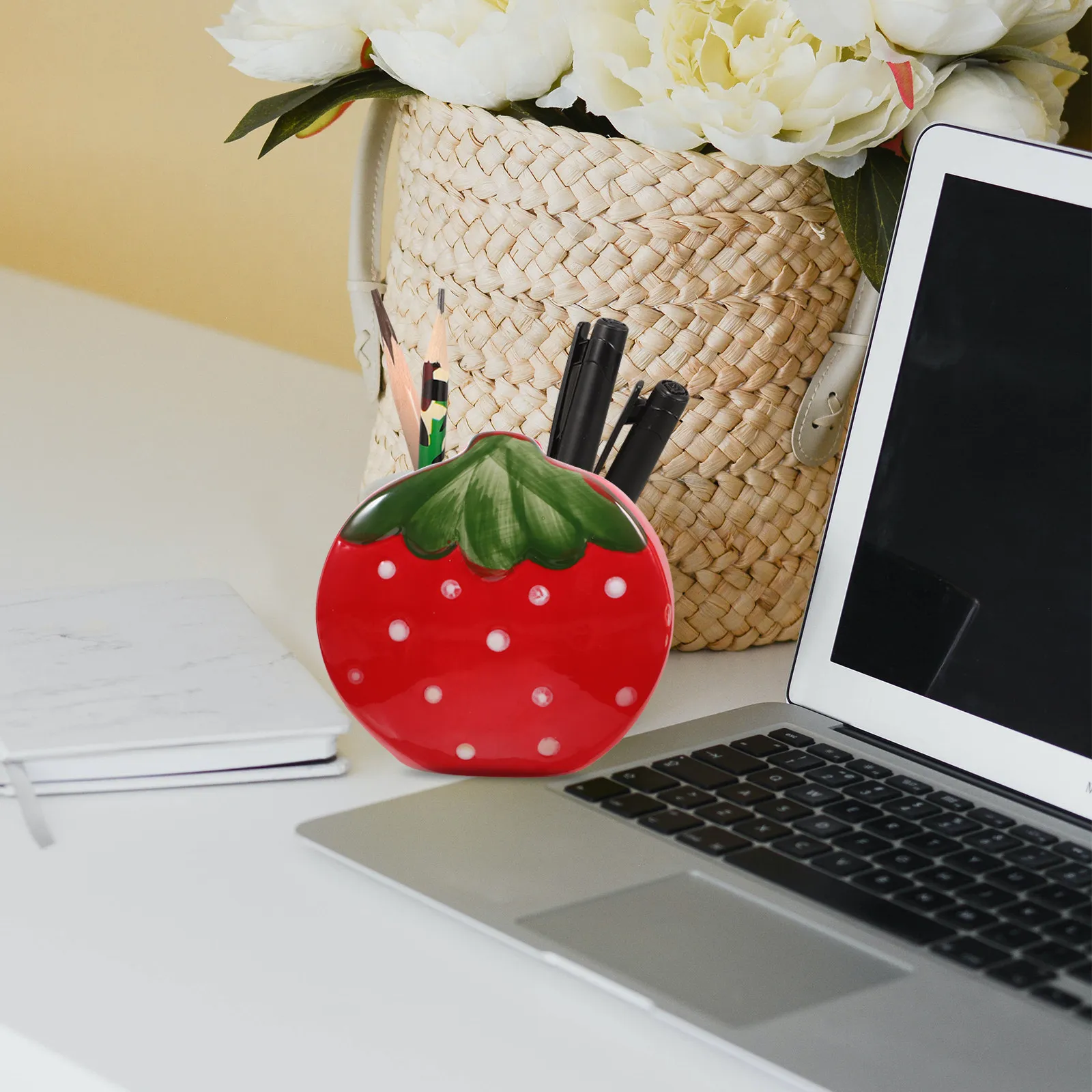 Strawberry Pen Holder Ceramic Desk Tidy Organizer Large Capacity Stationery Storage Box Fashionable Simple Style Desktop