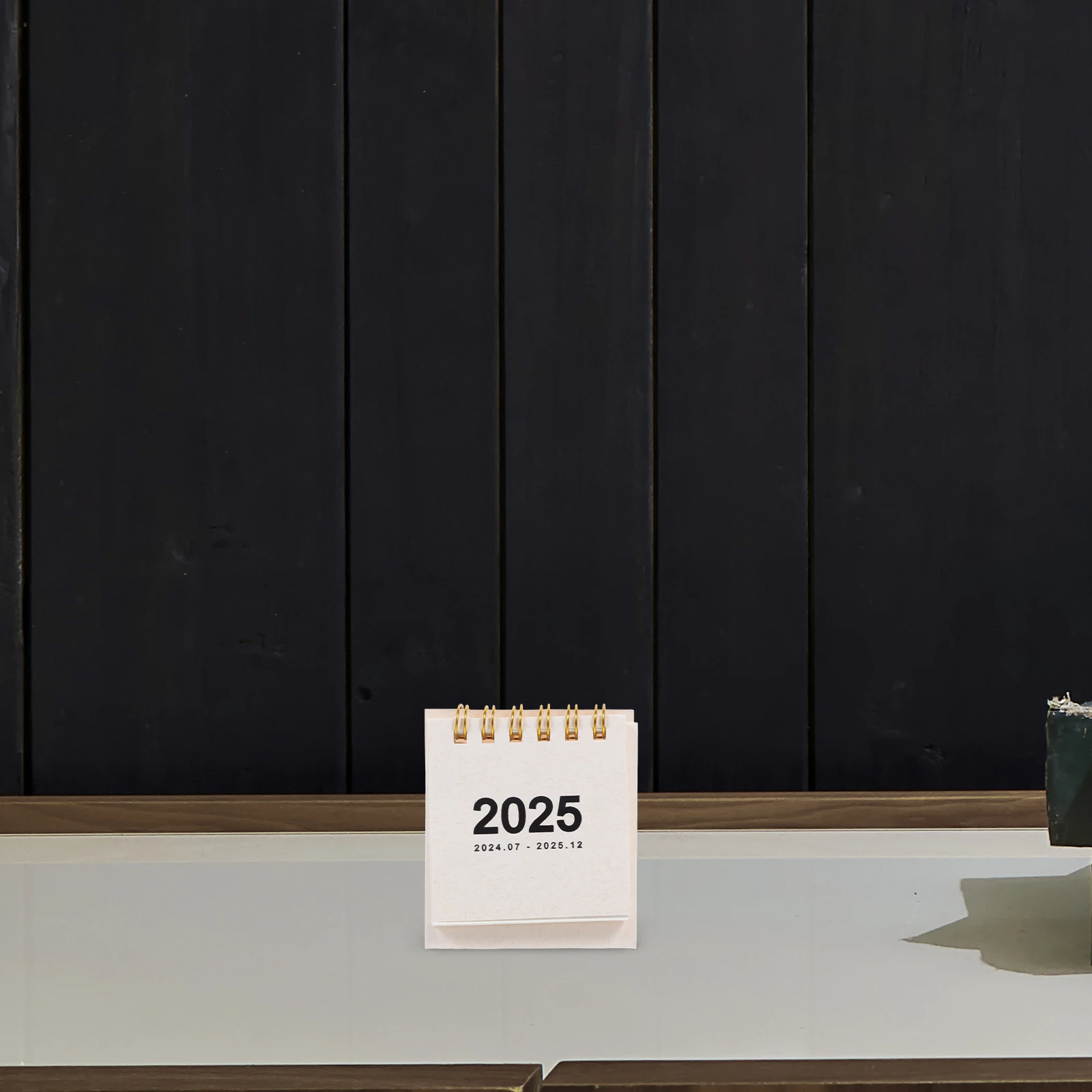 

2025 Yearly Calendar Desk Notepad Small Calander White Paper Decorative Monthly